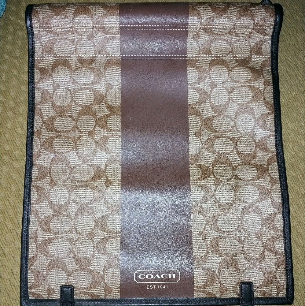 Coach Travel Chess Set